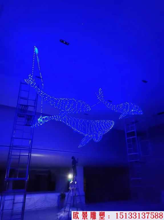 不銹鋼吊頂鏤空動物鯨魚擺件，適合海洋館景觀裝飾,